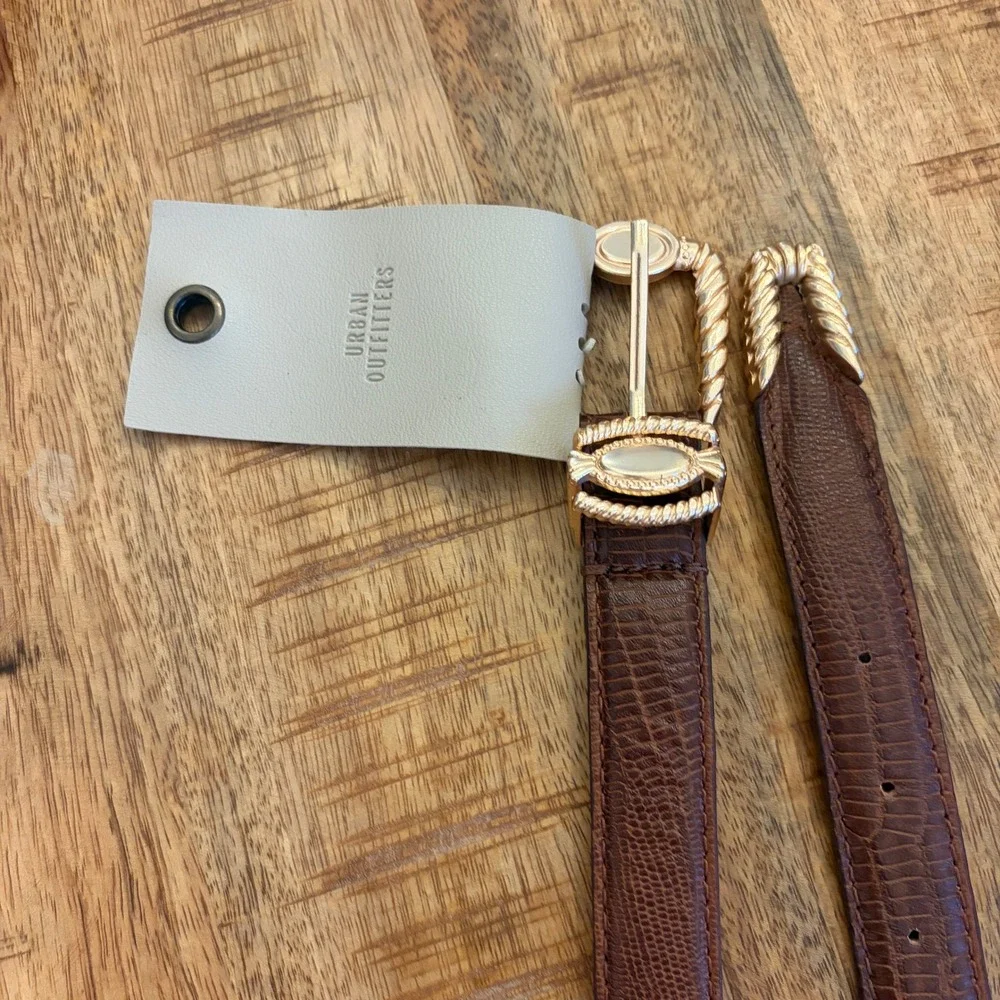 Urban Outfitters Leather Belt Womens L Western Lizard Embossed Brown Gold Buckle